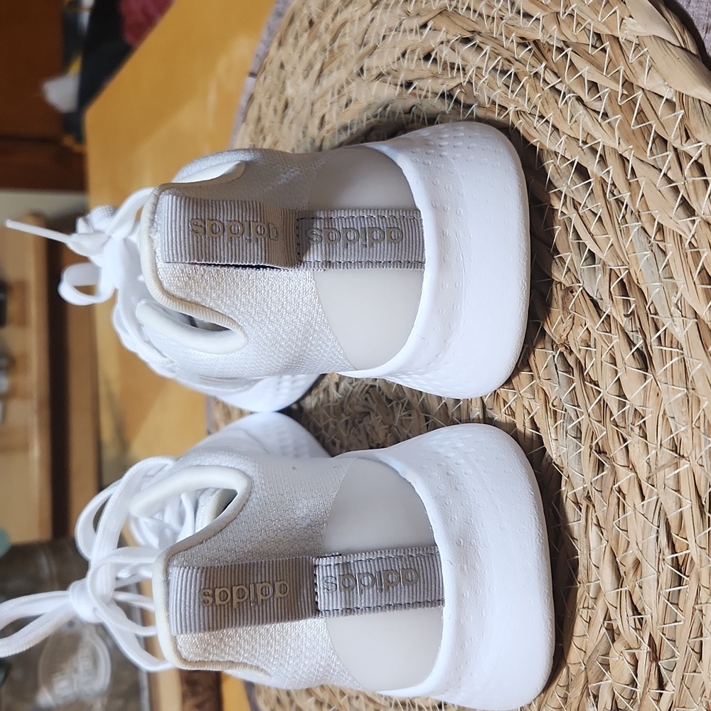 Adidas sneakers - Picture 10 of 11